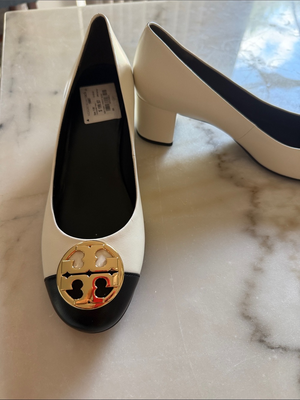 Tory Burch Chelsea White and Black Two-Tone Block Heel Pumps with Gold Logo - Picture 1 of 5